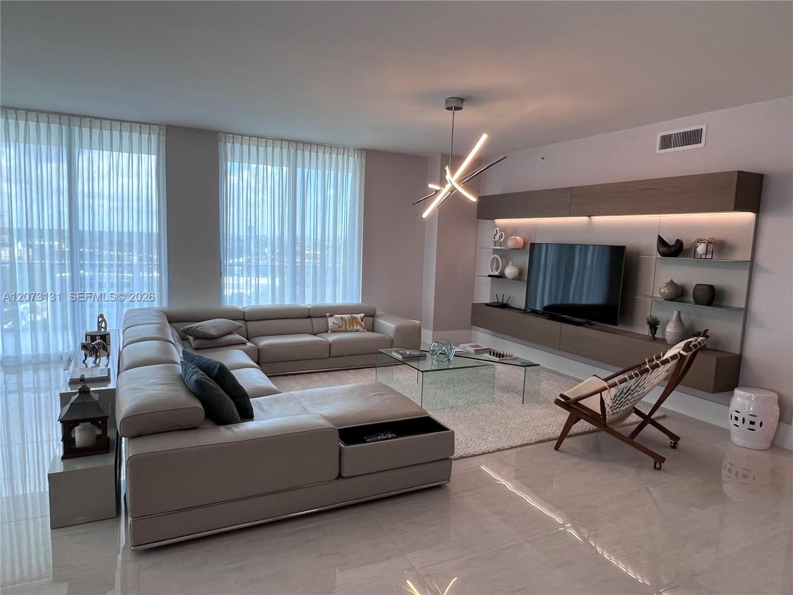 17301 Biscayne Blvd # 1402, North Miami Beach, FL 33160 — zdjęcie 2
