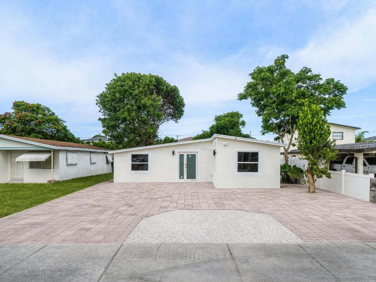 325 SW 8TH Avenue, Delray Beach, FL 33444