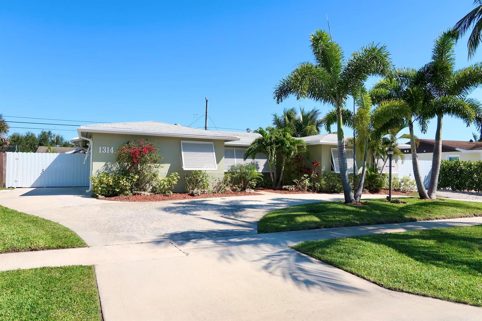 1314 BARRINGTON Drive, West Palm Beach, FL 33406 — zdjęcie 2