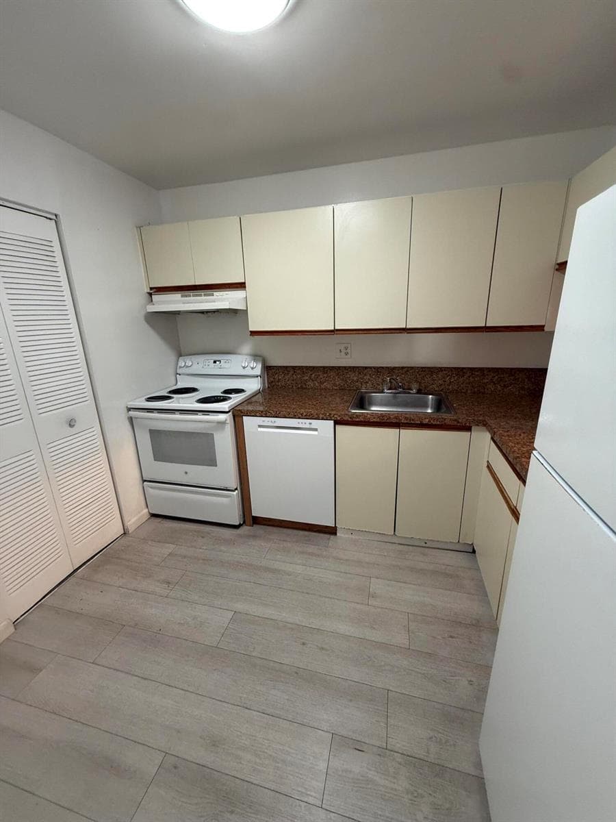 7925 S COLONY Circle S # 206, Tamarac, FL 33321 — zdjęcie 2