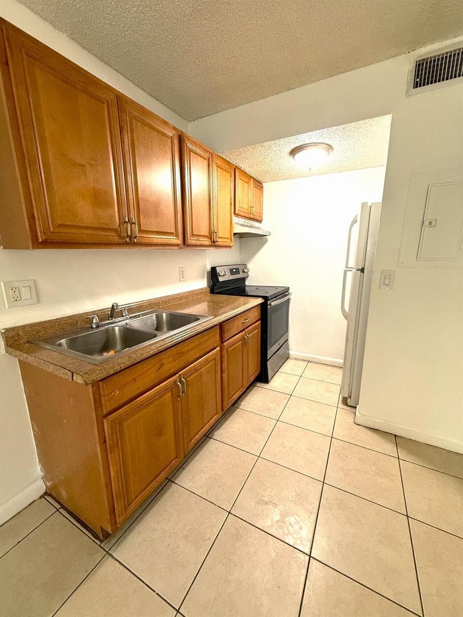 2058 NW 43RD Terrace # 1, Lauderhill, FL 33313 — zdjęcie 2