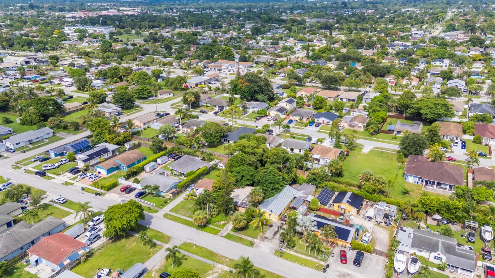 240 PERRY Avenue, FL 33463 — zdjęcie 5