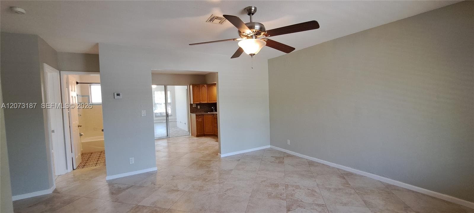1644 NE 33rd St # B, Oakland Park, FL 33334 — zdjęcie 3