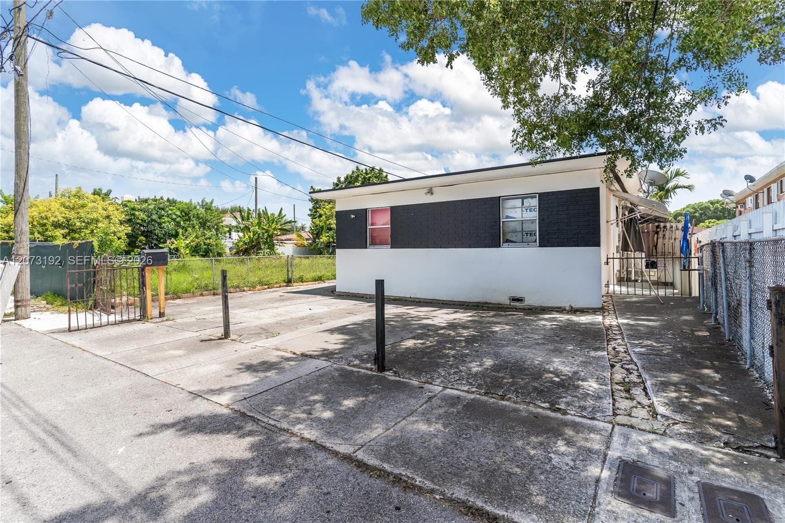 2180 NW 30th St, Miami, FL 33142 — zdjęcie 3
