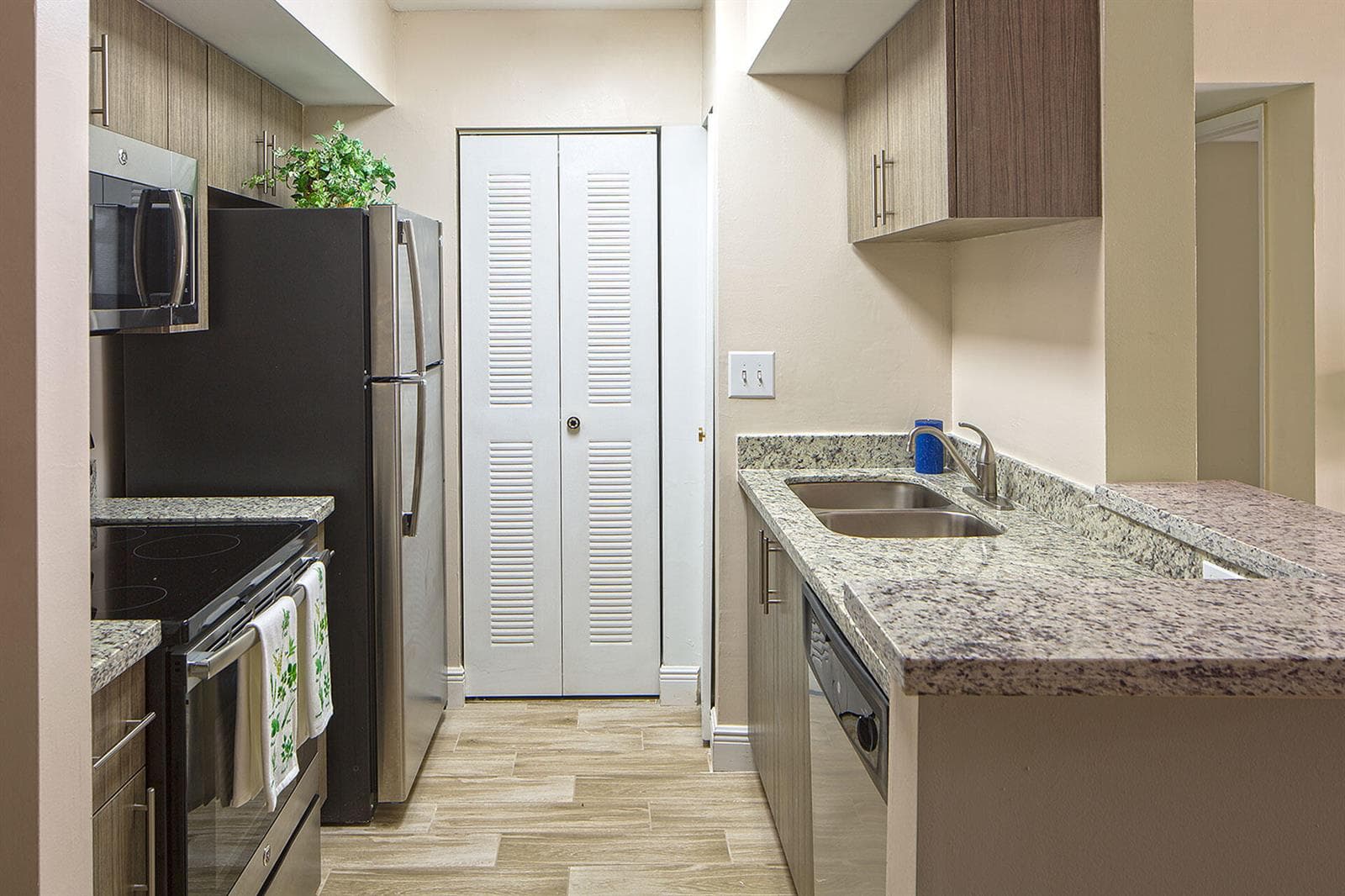 13901 SW 122ND Avenue # 11-303, Miami, FL 33186 — zdjęcie 4