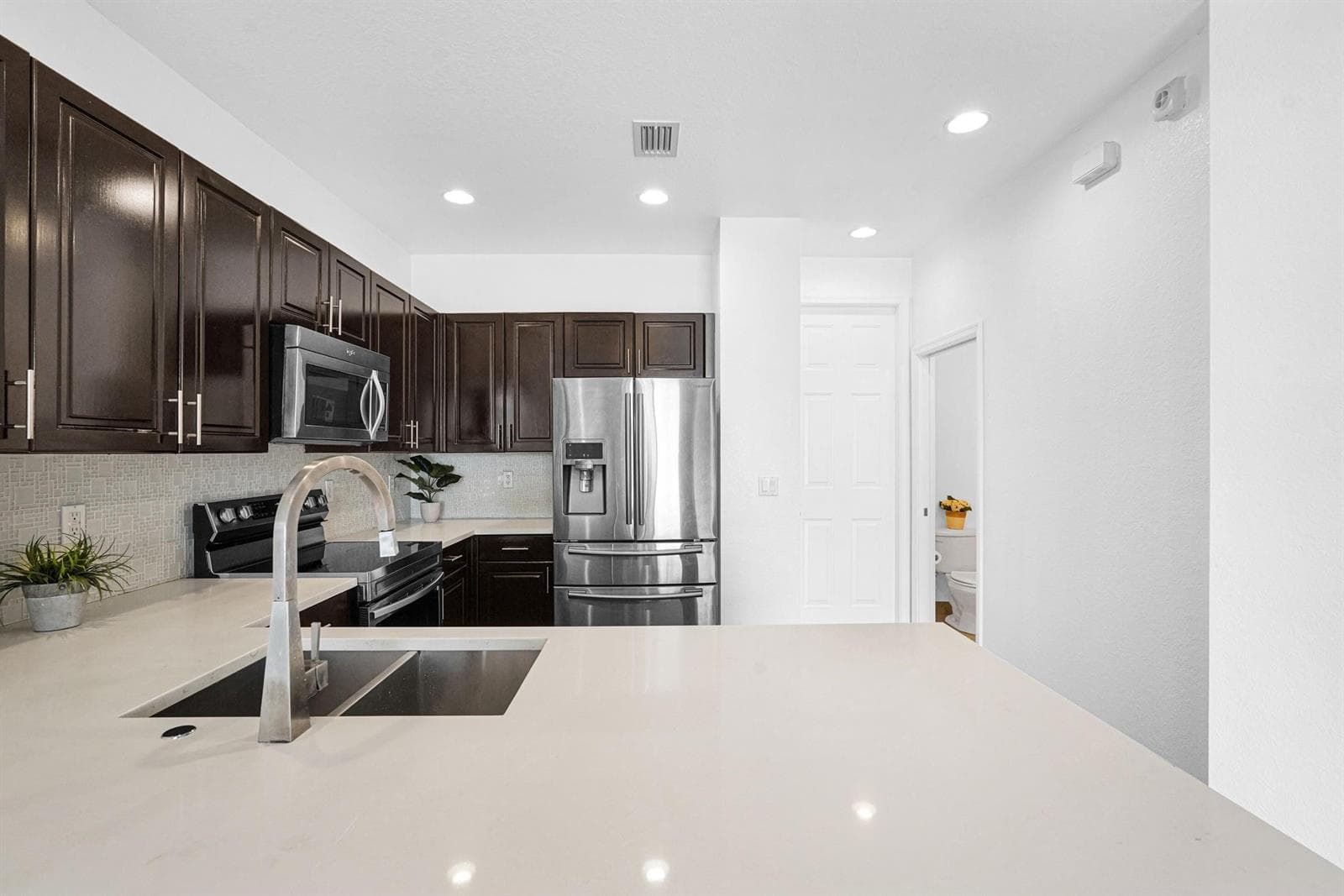 1427 NW 34th Way, Lauderhill, FL 33311 — zdjęcie 5