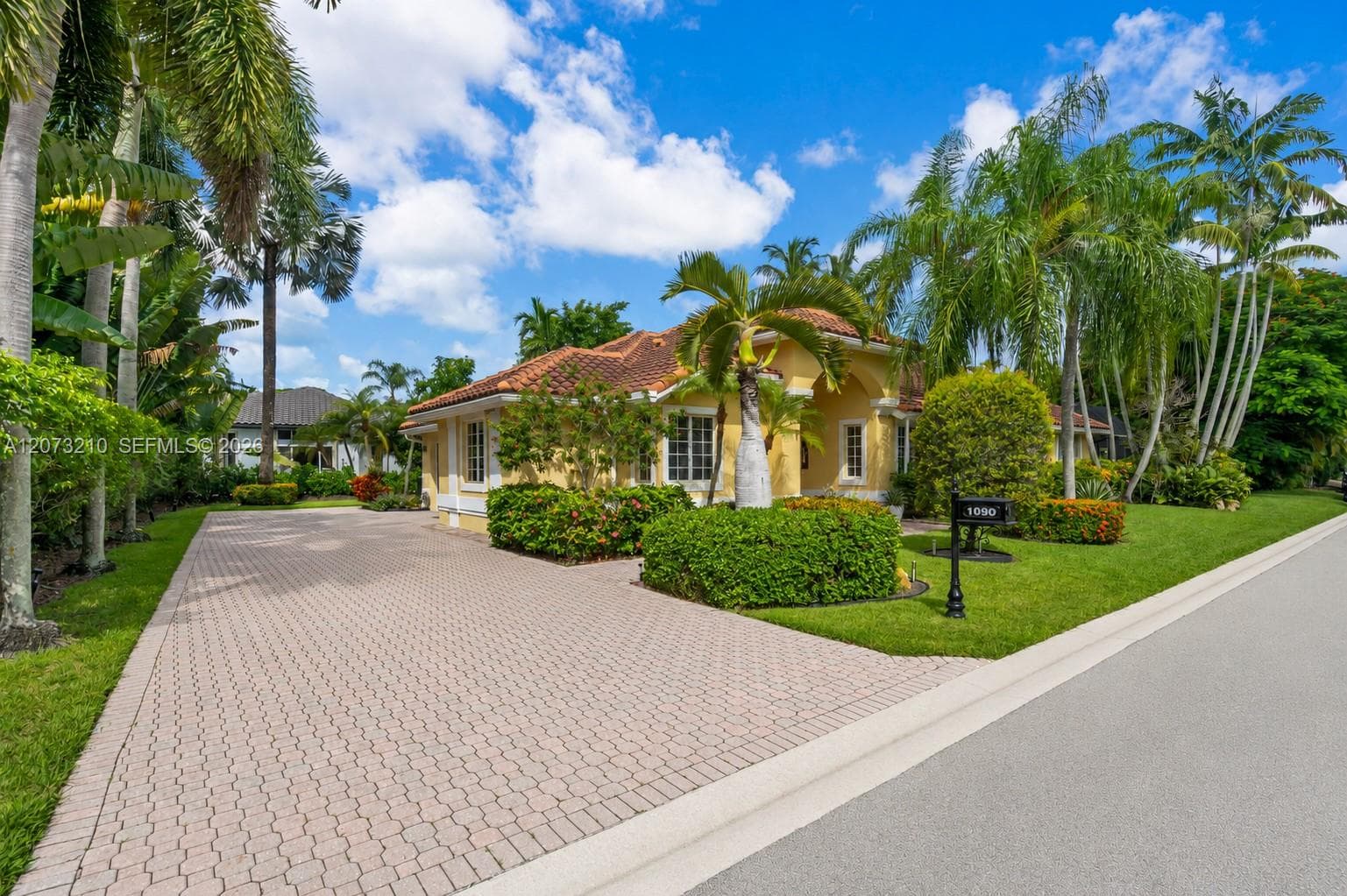 1090 SW 156th Ave, Pembroke Pines, FL 33027 — zdjęcie 3