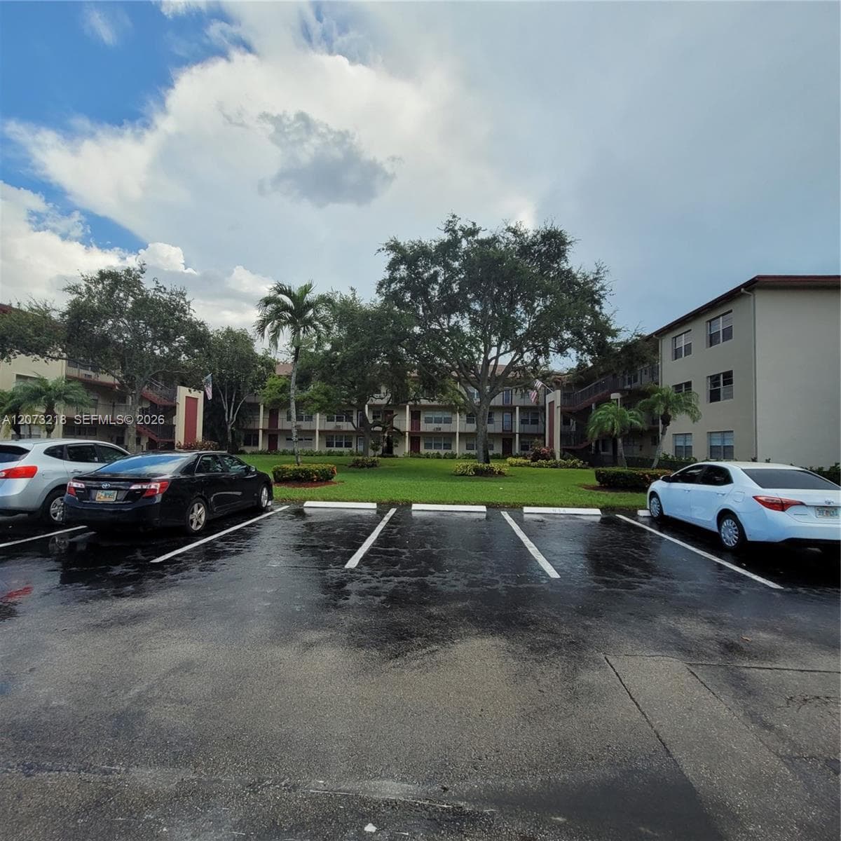 151 SW 134th Way # 212N, Pembroke Pines, FL 33027 — zdjęcie 3