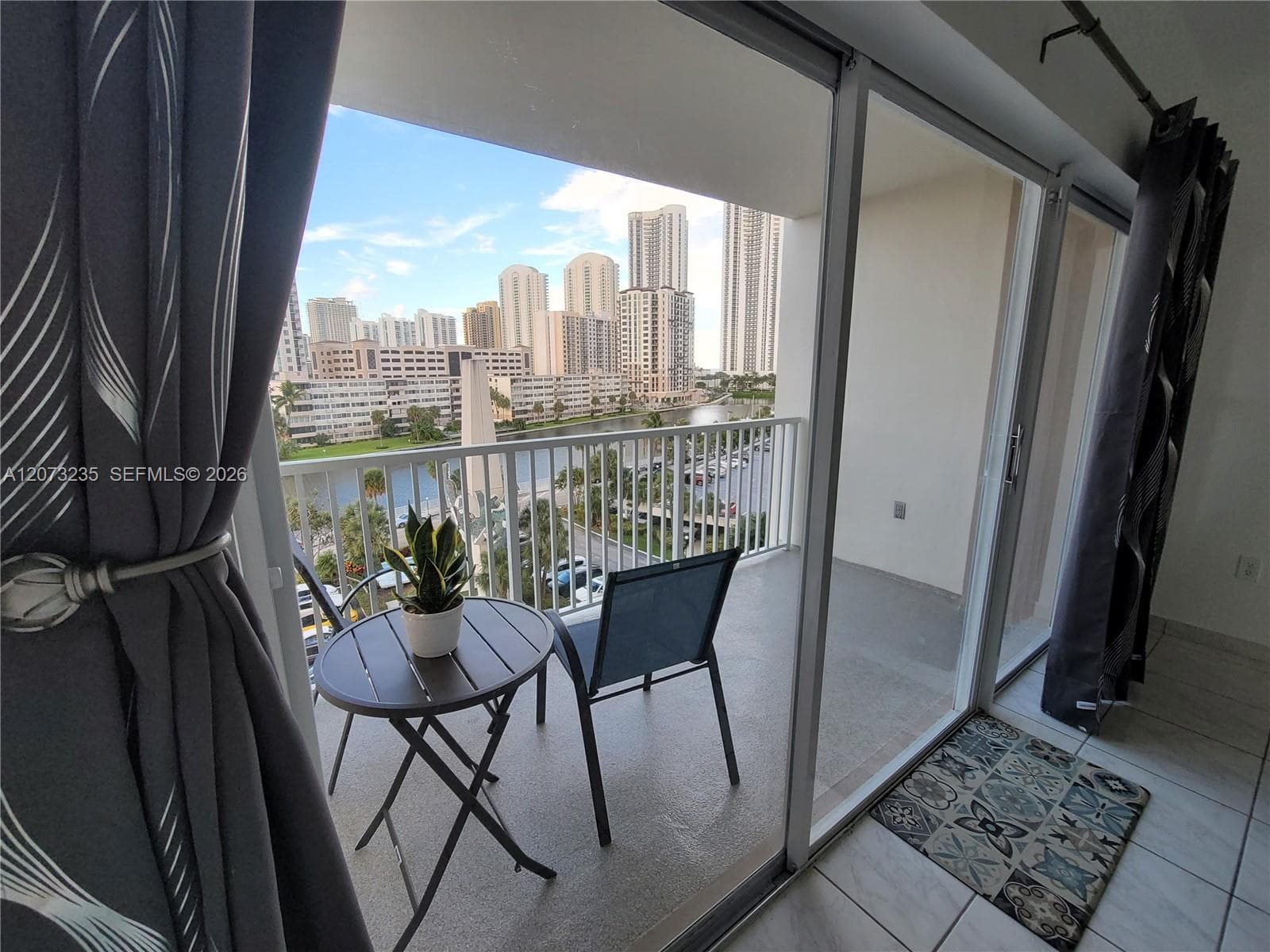 300 Bayview Dr # 603, Sunny Isles Beach, FL 33160 — zdjęcie 3