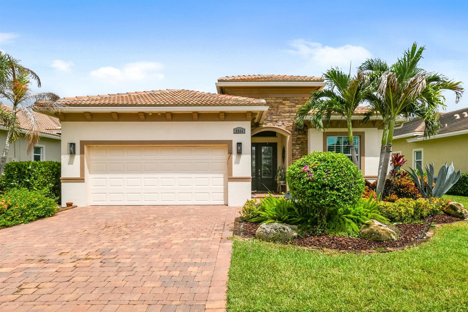 8864 SW Montova Way, Port St. Lucie, FL 34987