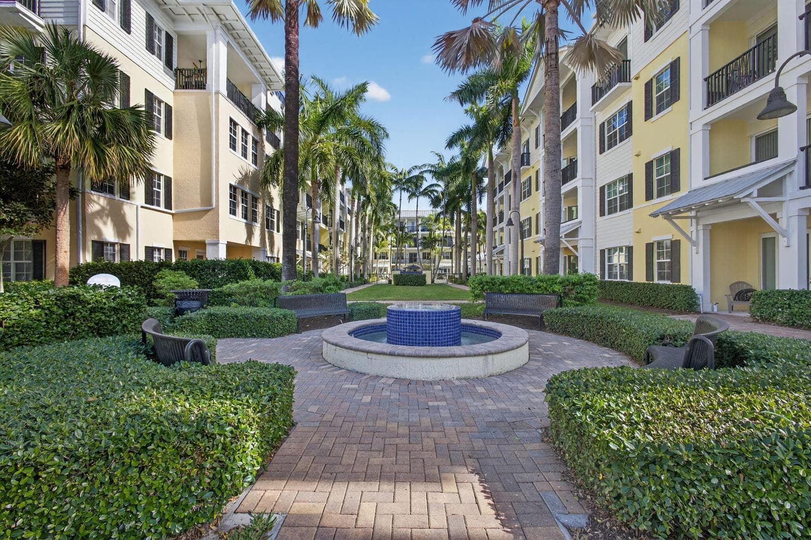 225 S Latitude Circle # Unit 402, Delray Beach, FL 33483