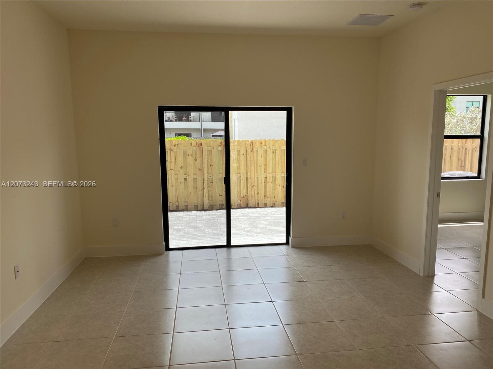 7915 NW 104th Ave # 4, Doral, FL 33178 — zdjęcie 2