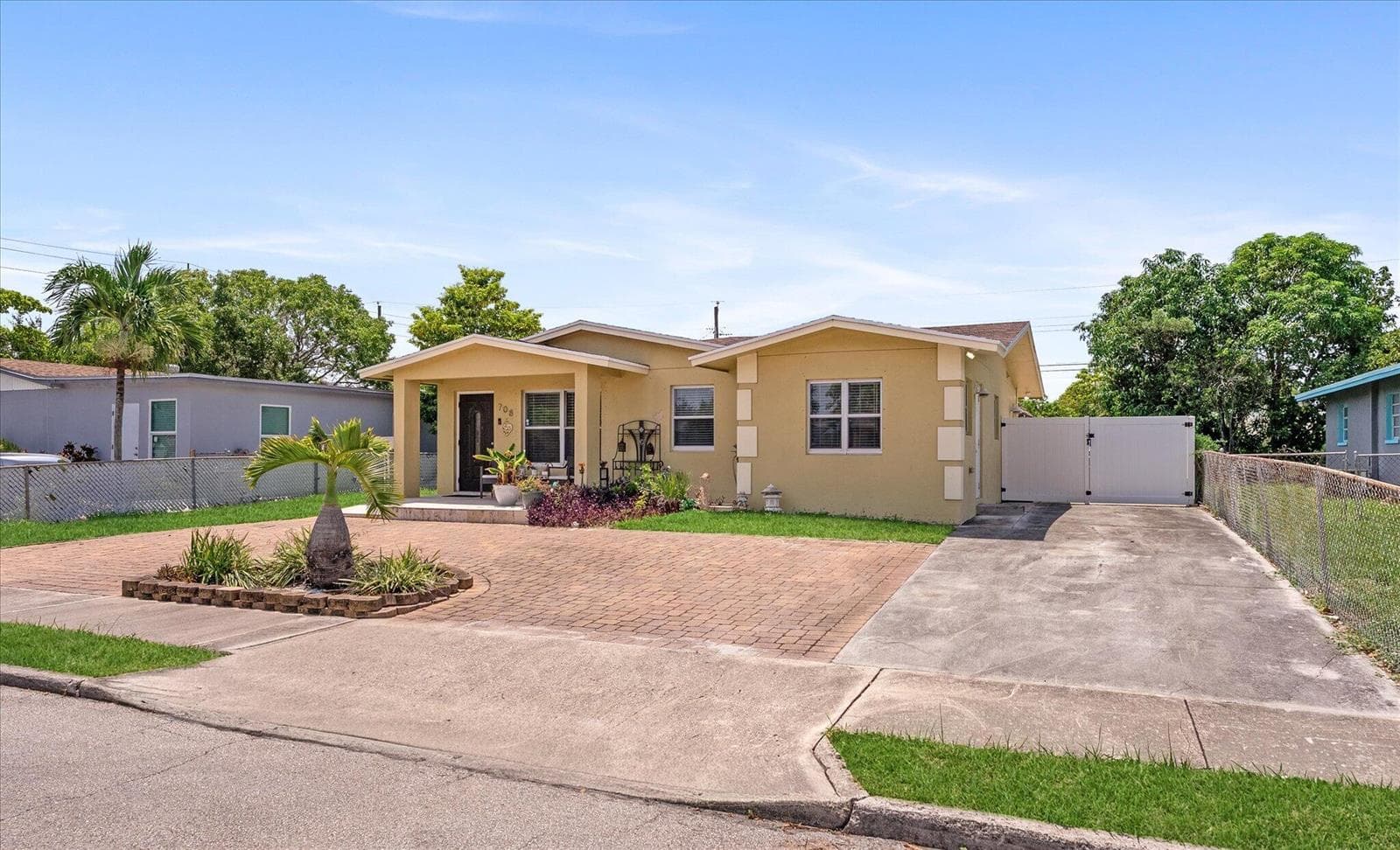 708 HILLCREST Boulevard, West Palm Beach, FL 33405 — zdjęcie 3