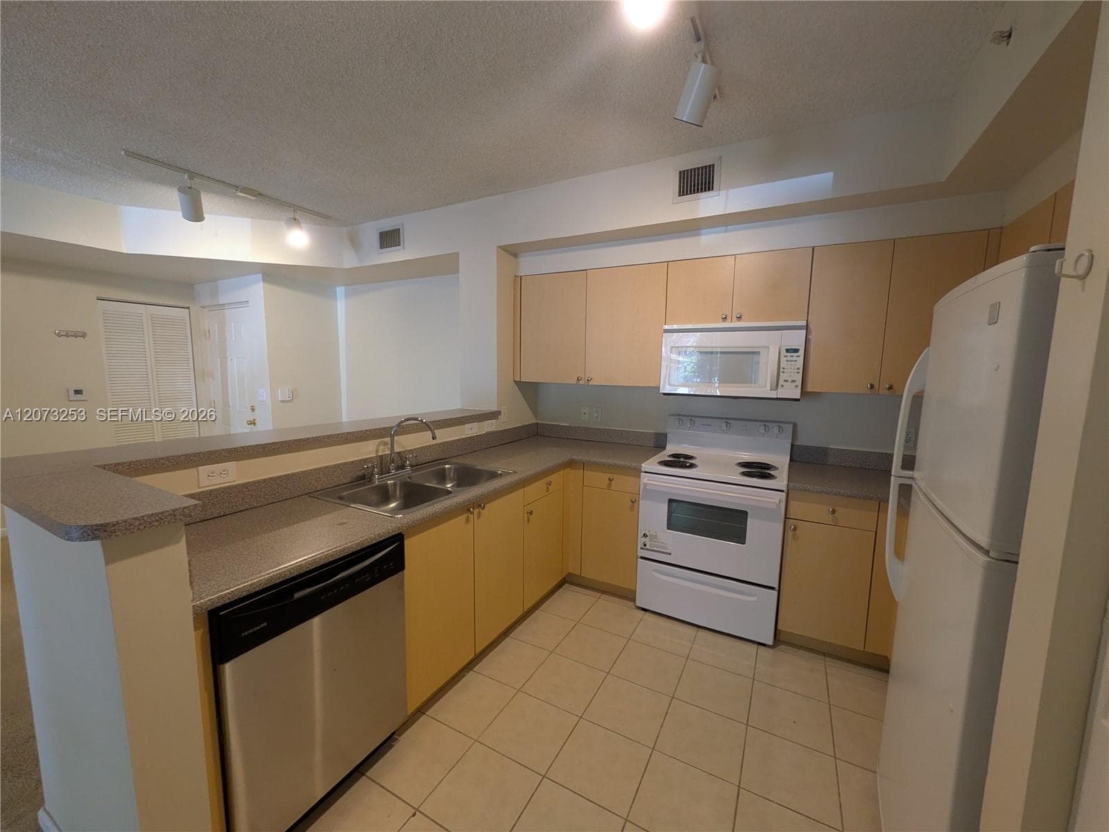 8060 N Nob Hill Rd # 101, Tamarac, FL 33321 — zdjęcie 3