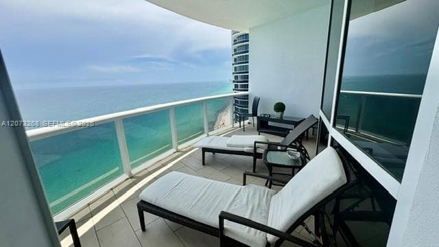 18201 Collins Ave # 5009, Sunny Isles Beach, FL 33160 — zdjęcie 3