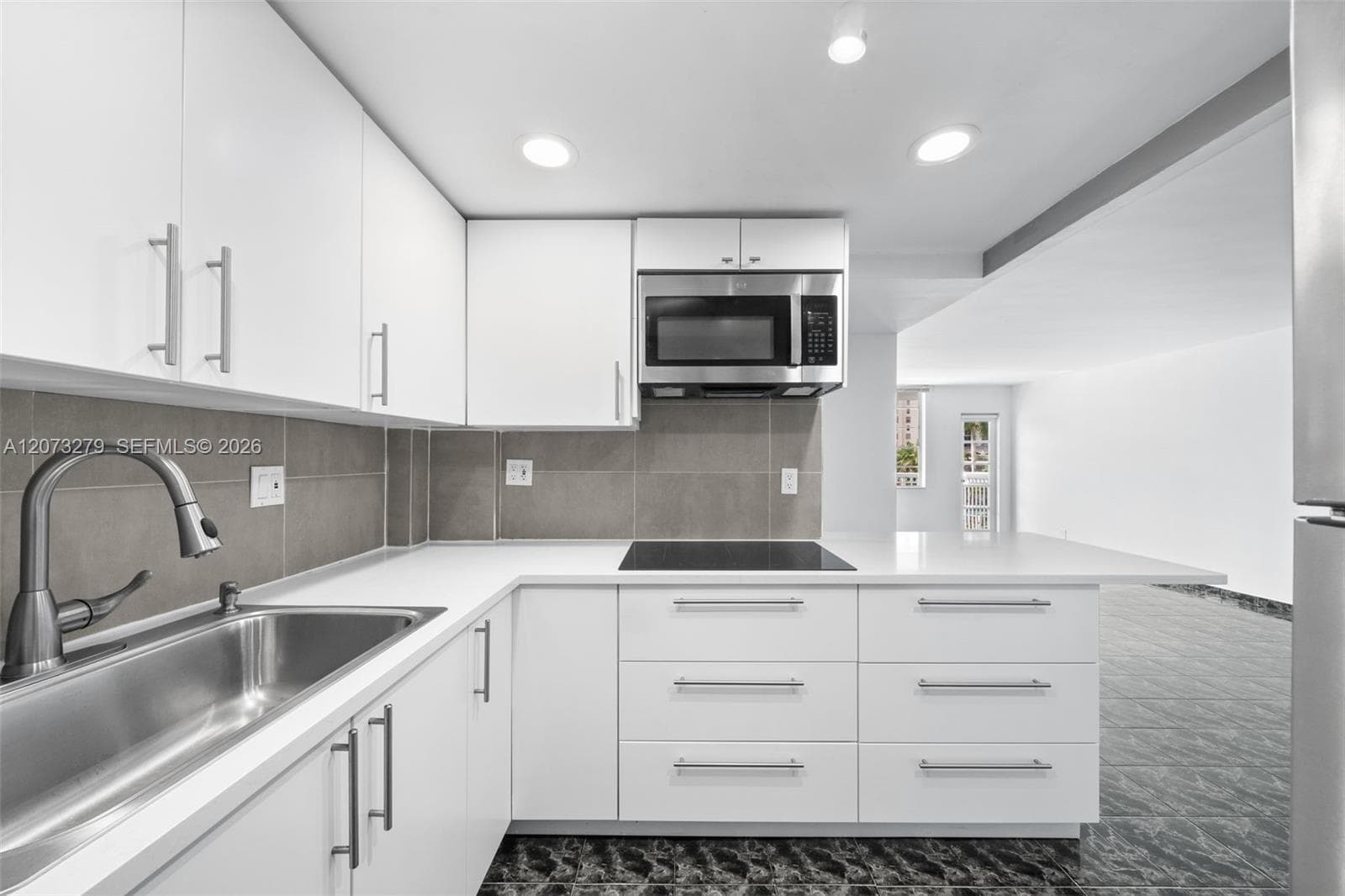 1913 S Ocean Dr # 208A, Hallandale Beach, FL 33009 — zdjęcie 2
