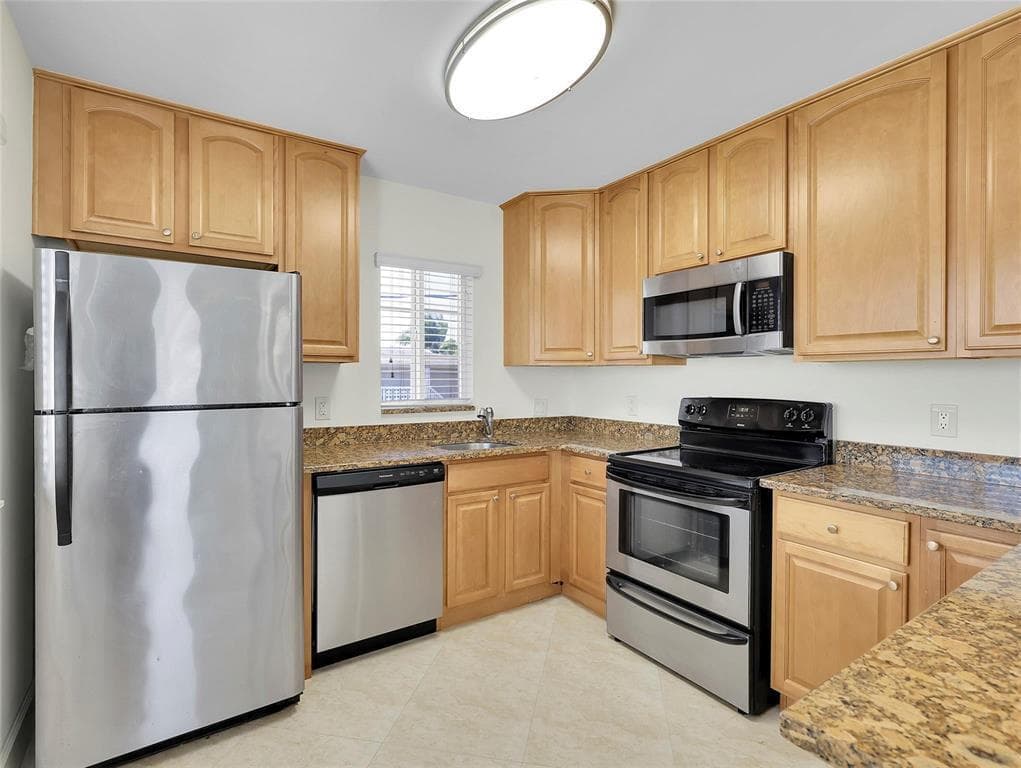 410 SW 15TH Street # 207, Pompano Beach, FL 33060 — zdjęcie 5