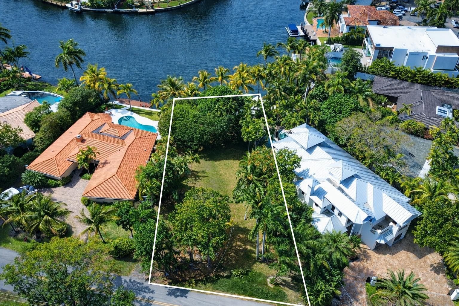 2405 MIDDLE RIVER Drive, Fort Lauderdale, FL 33305 — zdjęcie 2