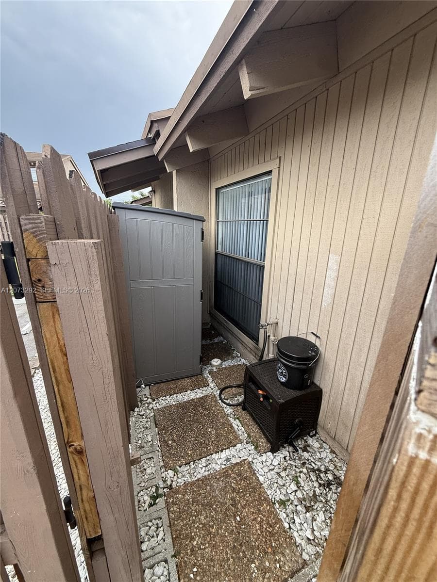 1925 SW 81st Ter, Davie, FL 33324 — zdjęcie 3