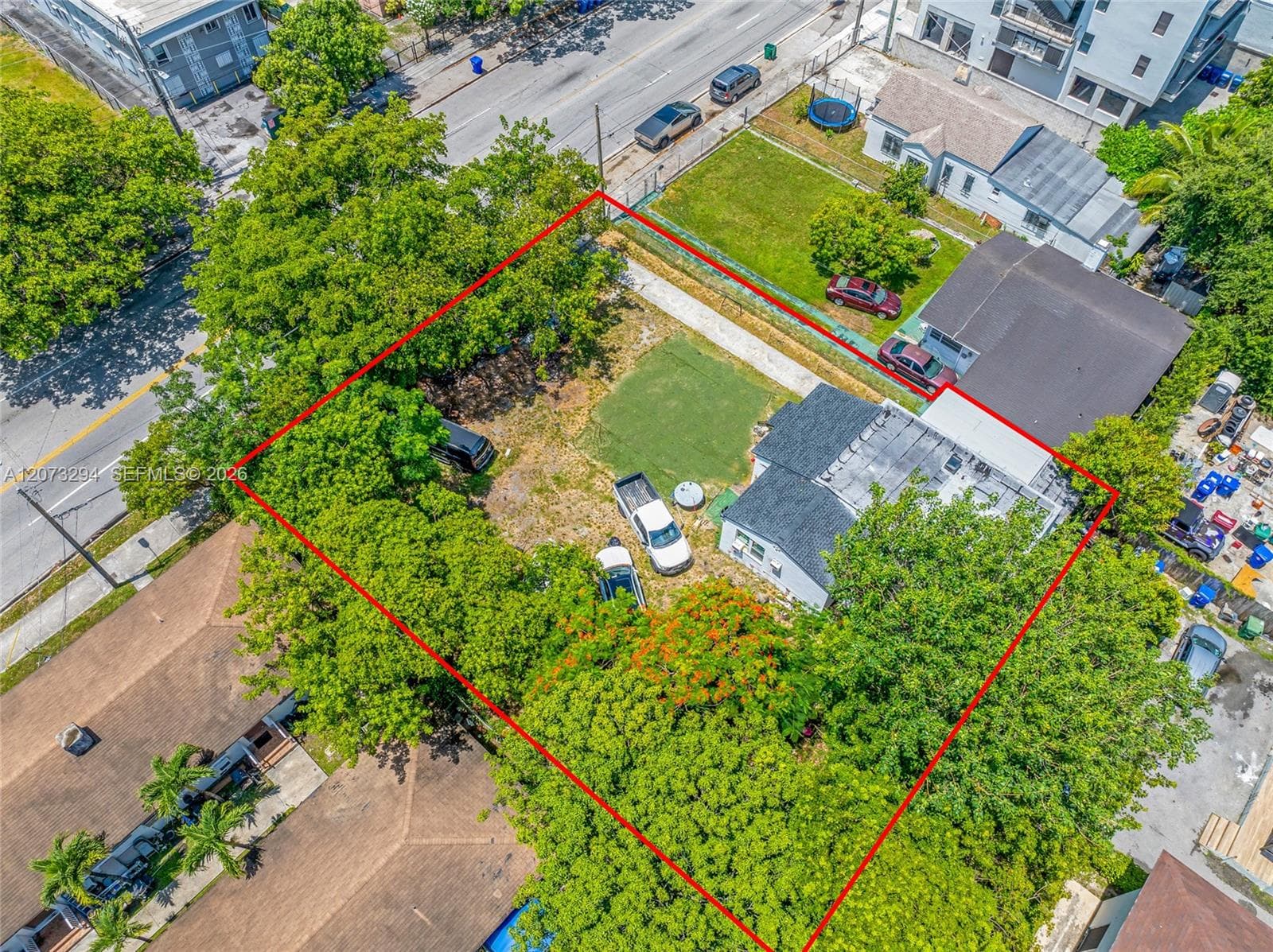 1027 NW 29th St, Miami, FL 33127 — zdjęcie 5