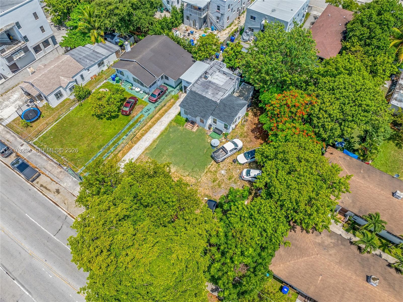 1027 NW 29th St, Miami, FL 33127 — zdjęcie 4