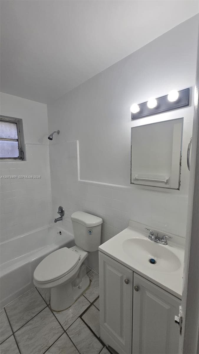 1345 NW 28th St # 1, Miami, FL 33142 — zdjęcie 3