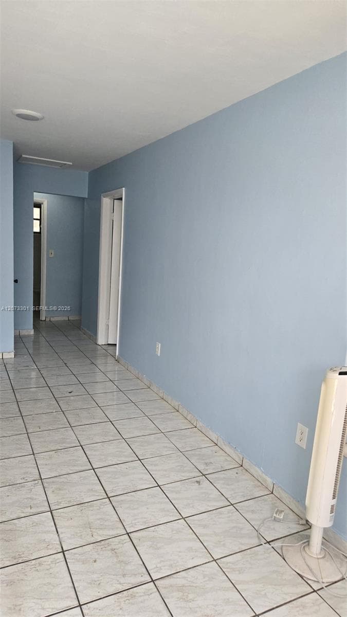 1345 NW 28th St # 1, Miami, FL 33142 — zdjęcie 5