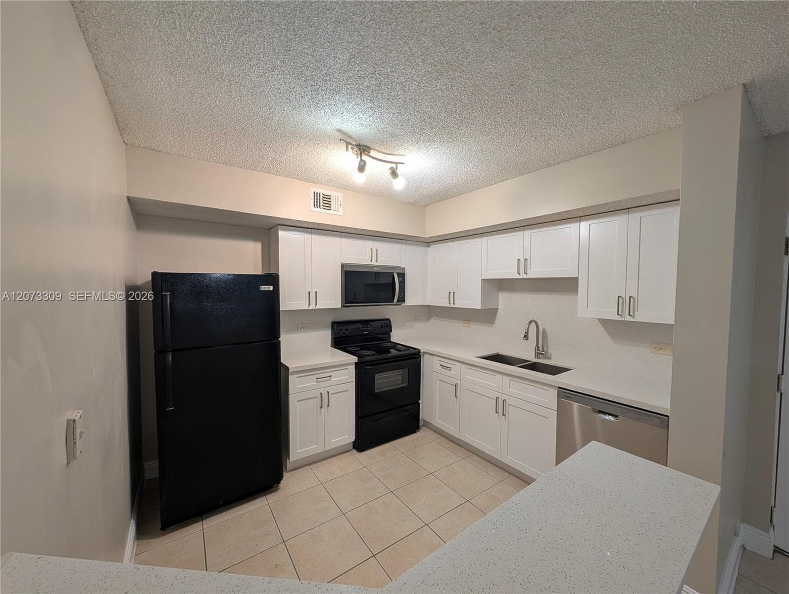 3690 N 56th Ave # 903, Hollywood, FL 33021 — zdjęcie 2