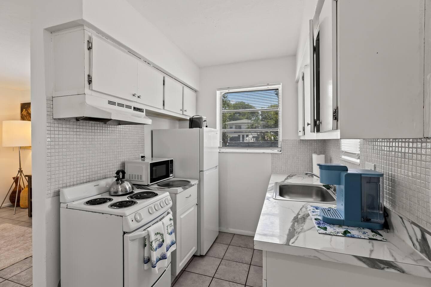 1826 Sherman Street # Apt 1, Hollywood, FL 33020 — zdjęcie 2