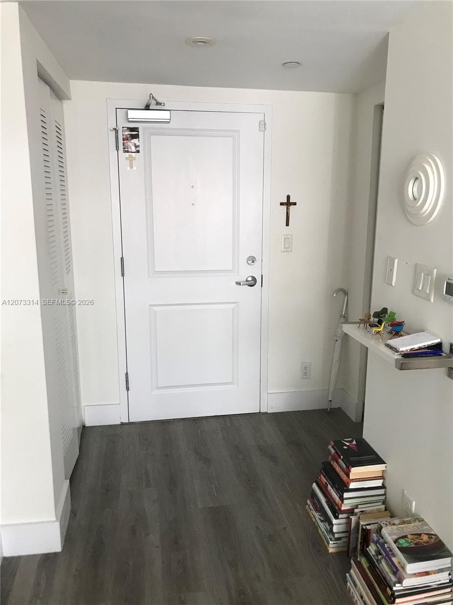 111 E Flagler St # 701, Miami, FL 33131 — zdjęcie 3