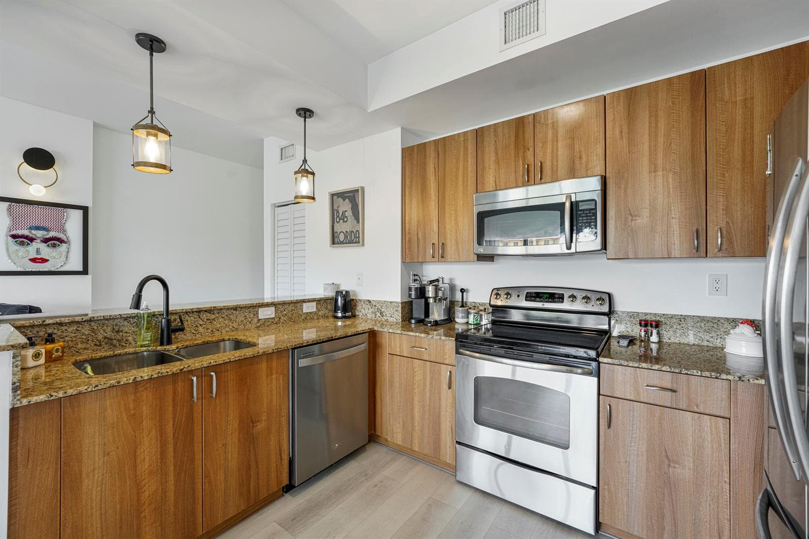 1931 NE 2nd Street # 301, Deerfield Beach, FL 33441 — zdjęcie 2