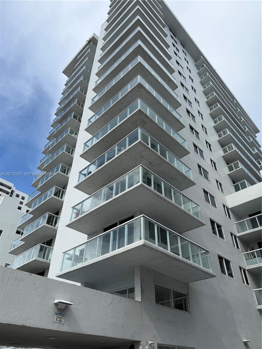 2457 Collins Ave # 1405, Miami Beach, FL 33140 — zdjęcie 2