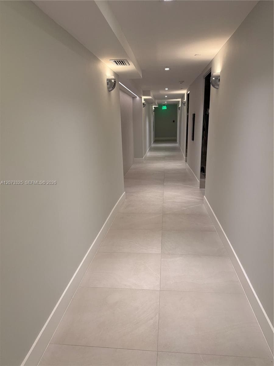 2457 Collins Ave # 1405, Miami Beach, FL 33140 — zdjęcie 3