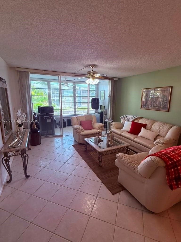 8330 Sands Point Blvd # N208, Tamarac, FL 33321