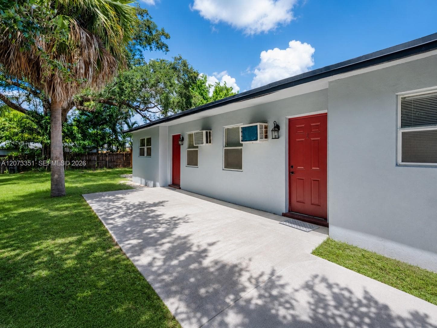 429 NW 14th Ave, Fort Lauderdale, FL 33311 — zdjęcie 2