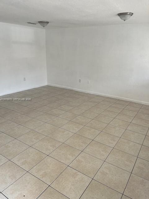 2735 NW 131 ST # 2735, Opa-Locka, FL 33054 — zdjęcie 2