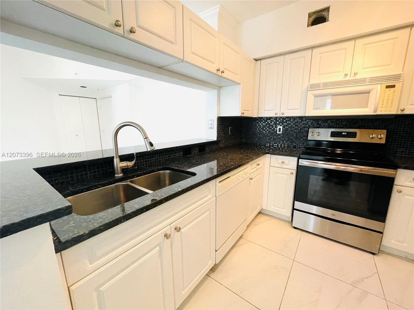 17150 N Bay Rd # 2902, Sunny Isles Beach, FL 33160 — zdjęcie 4
