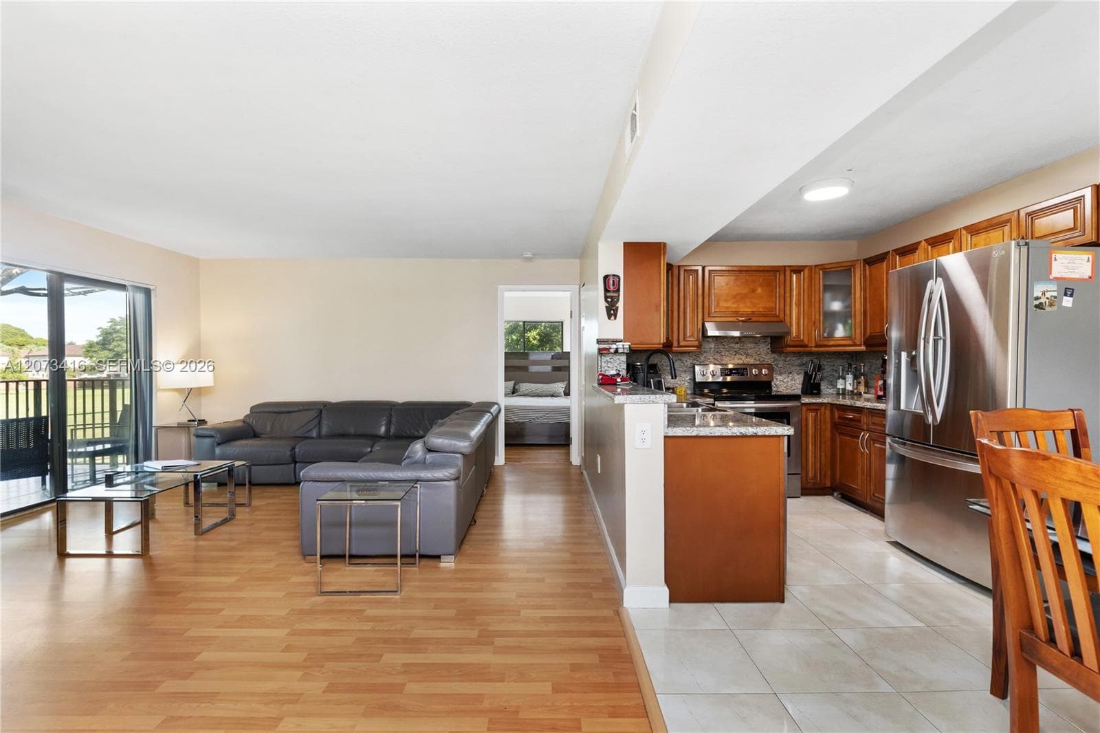 400 Palm Cir W # 208, Pembroke Pines, FL 33025 — zdjęcie 2