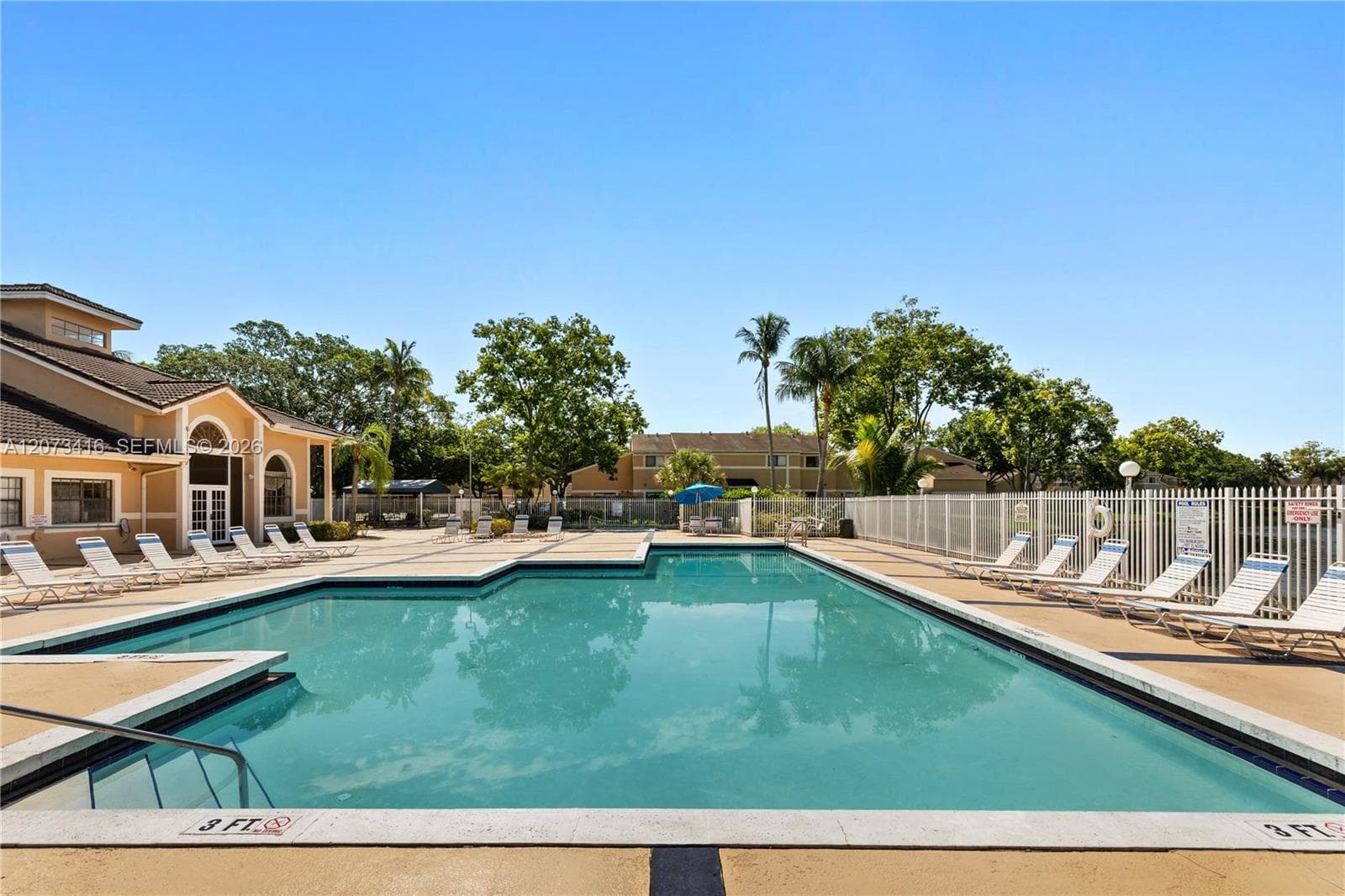 400 Palm Cir W # 208, Pembroke Pines, FL 33025 — zdjęcie 5