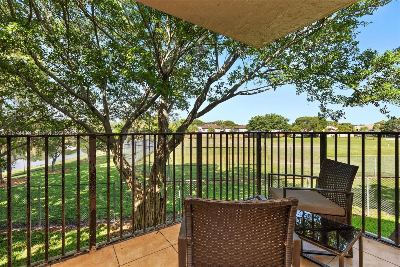 400 Palm Cir W # 208, Pembroke Pines, FL 33025 — zdjęcie 4