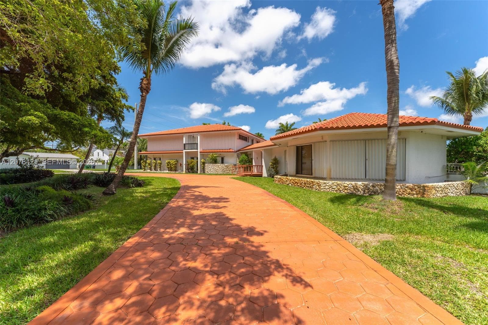 8390 SW 2nd St, Miami, FL 33144 — zdjęcie 5