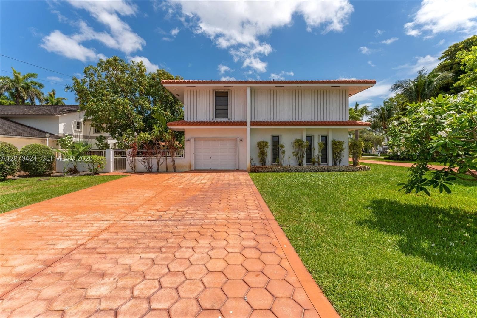8390 SW 2nd St, Miami, FL 33144 — zdjęcie 4