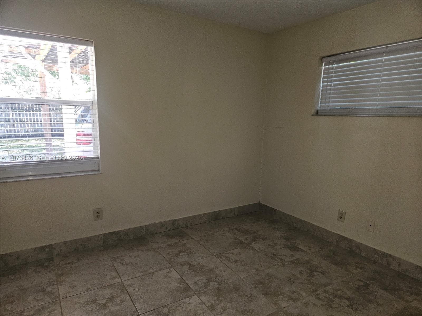 2500 NE 193rd St # 2502, North Miami Beach, FL 33180 — zdjęcie 4