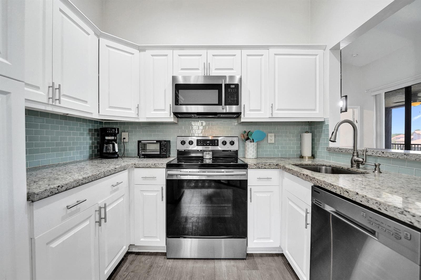 10631 NW 14th Street # 212, Plantation, FL 33322