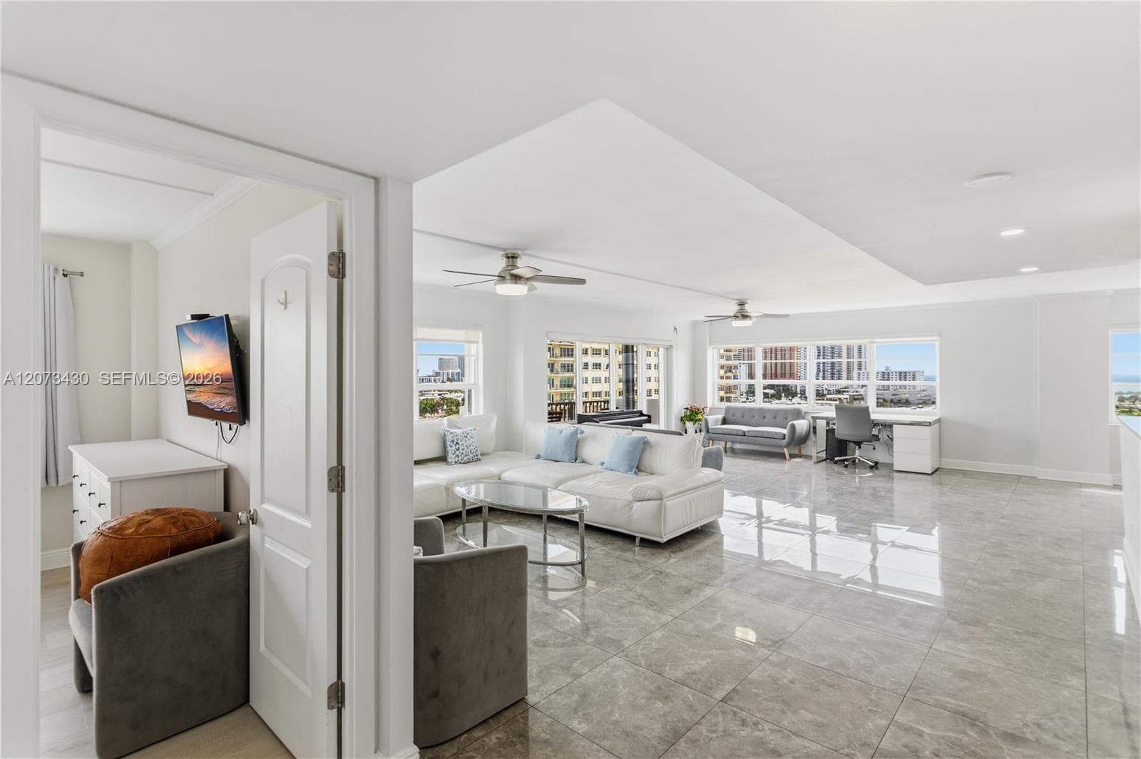 340 Sunset Dr # 1210, Fort Lauderdale, FL 33301 — zdjęcie 3