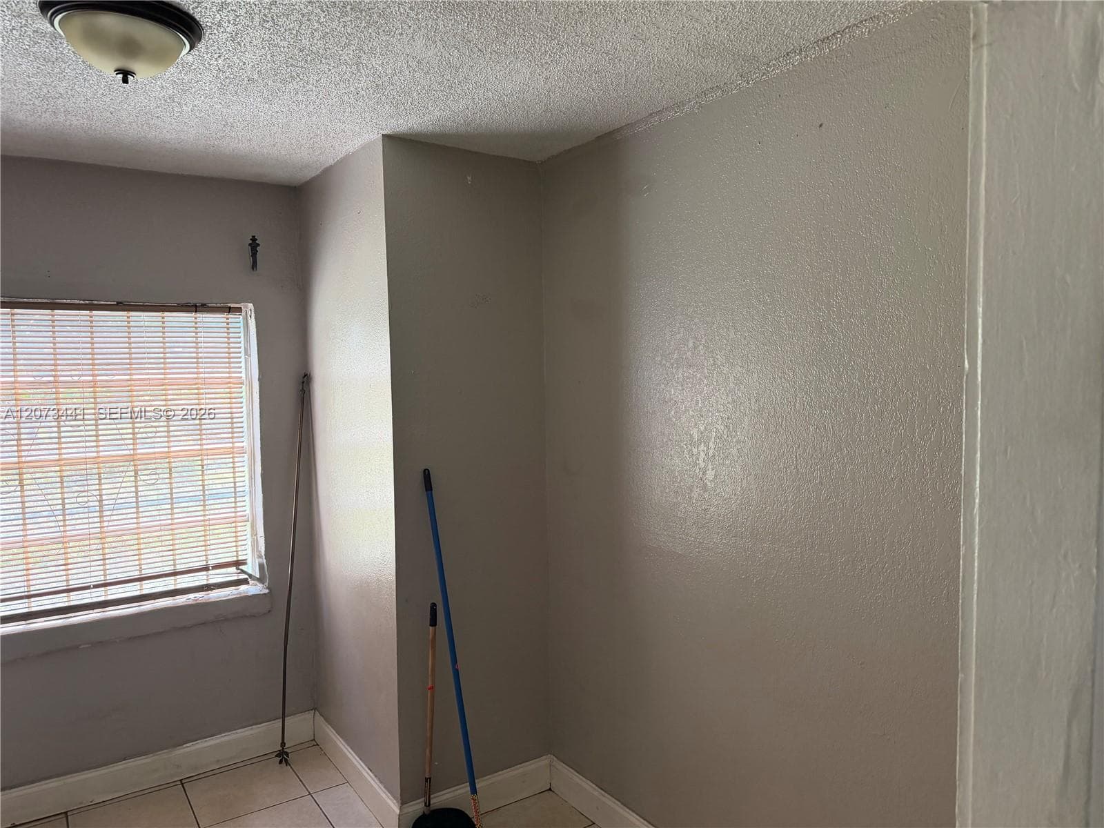 3035 NW 55th St, Miami, FL 33142 — zdjęcie 3