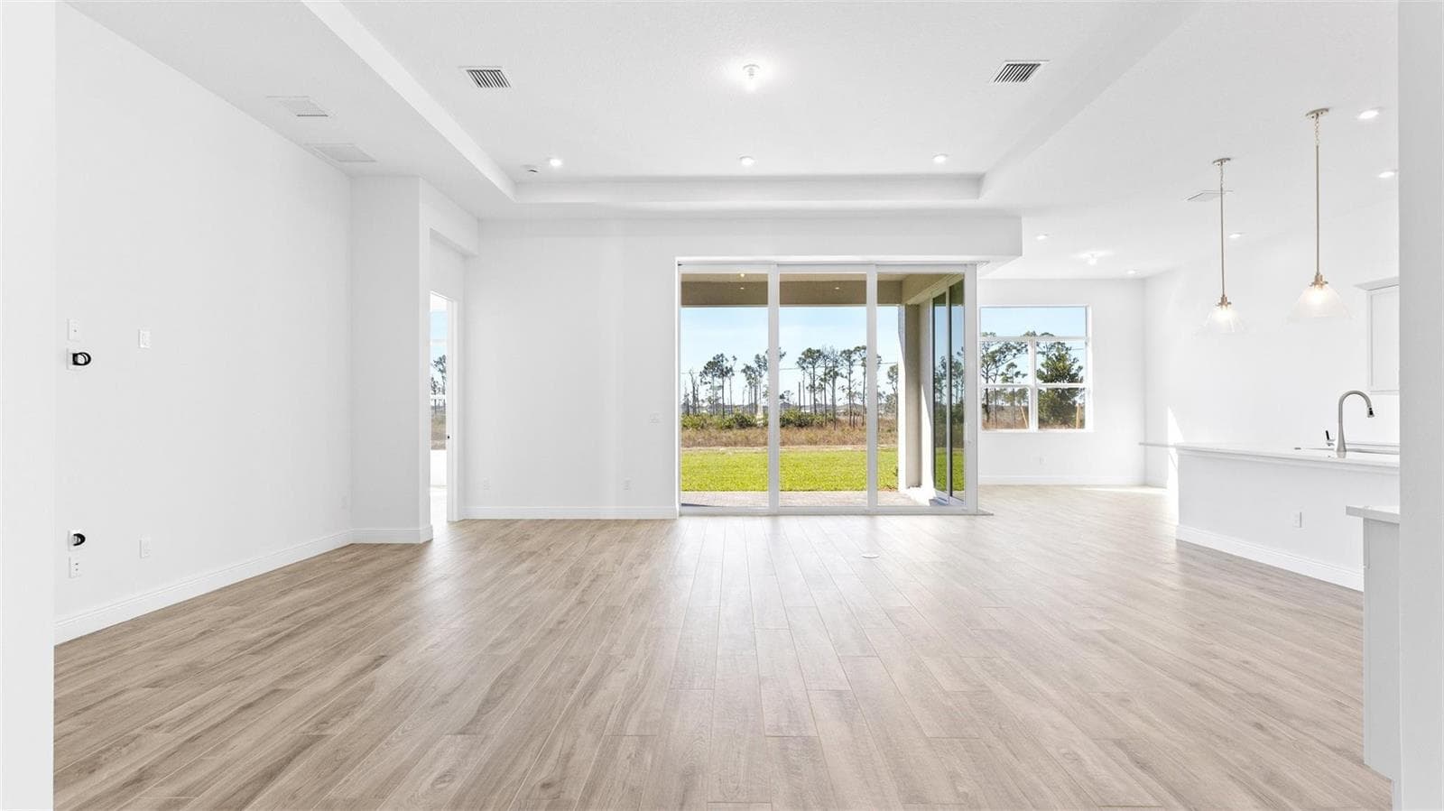 13670 SE Grovewood Drive, Port St. Lucie, FL 34984 — zdjęcie 5