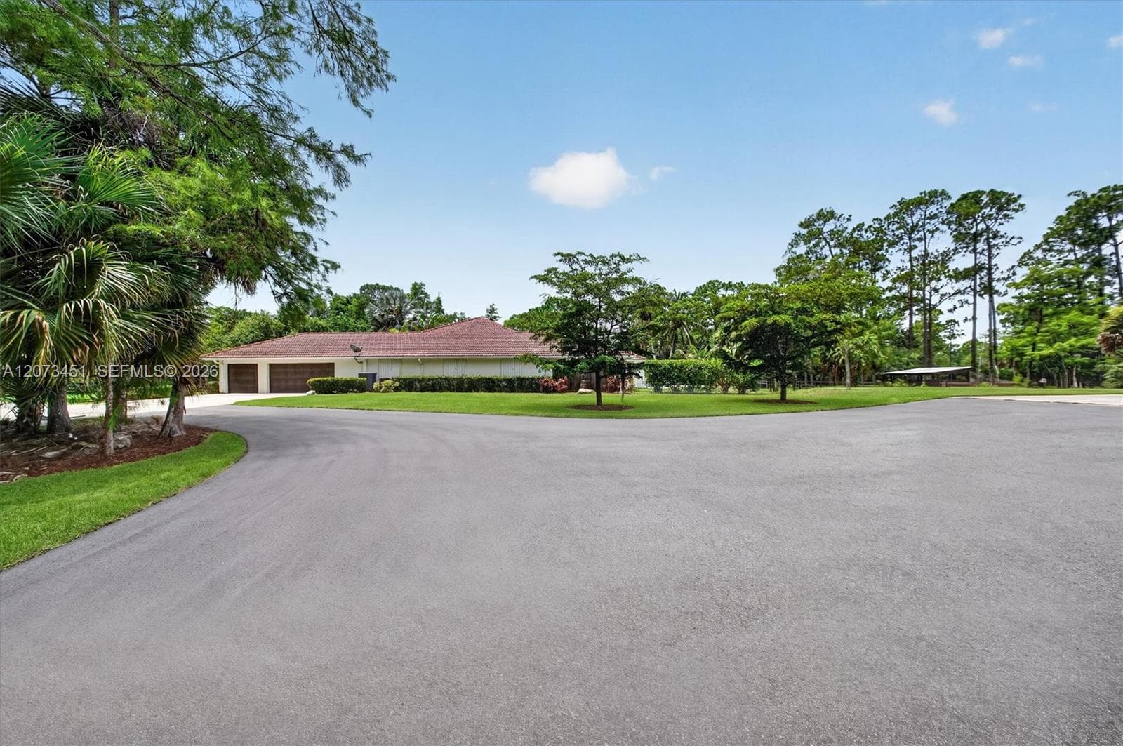 1215 Stallion Dr, Loxahatchee, FL 33470 — zdjęcie 4