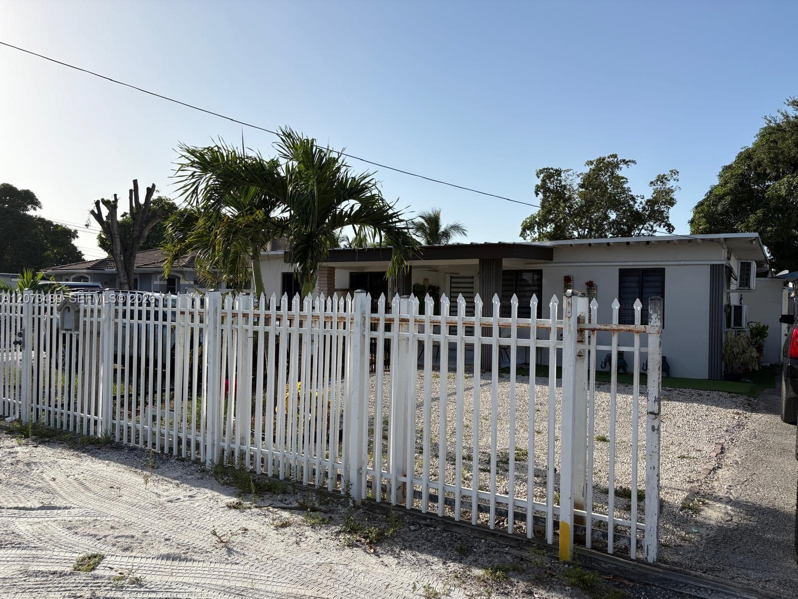 3001 NW 106th St, Miami, FL 33147 — zdjęcie 2