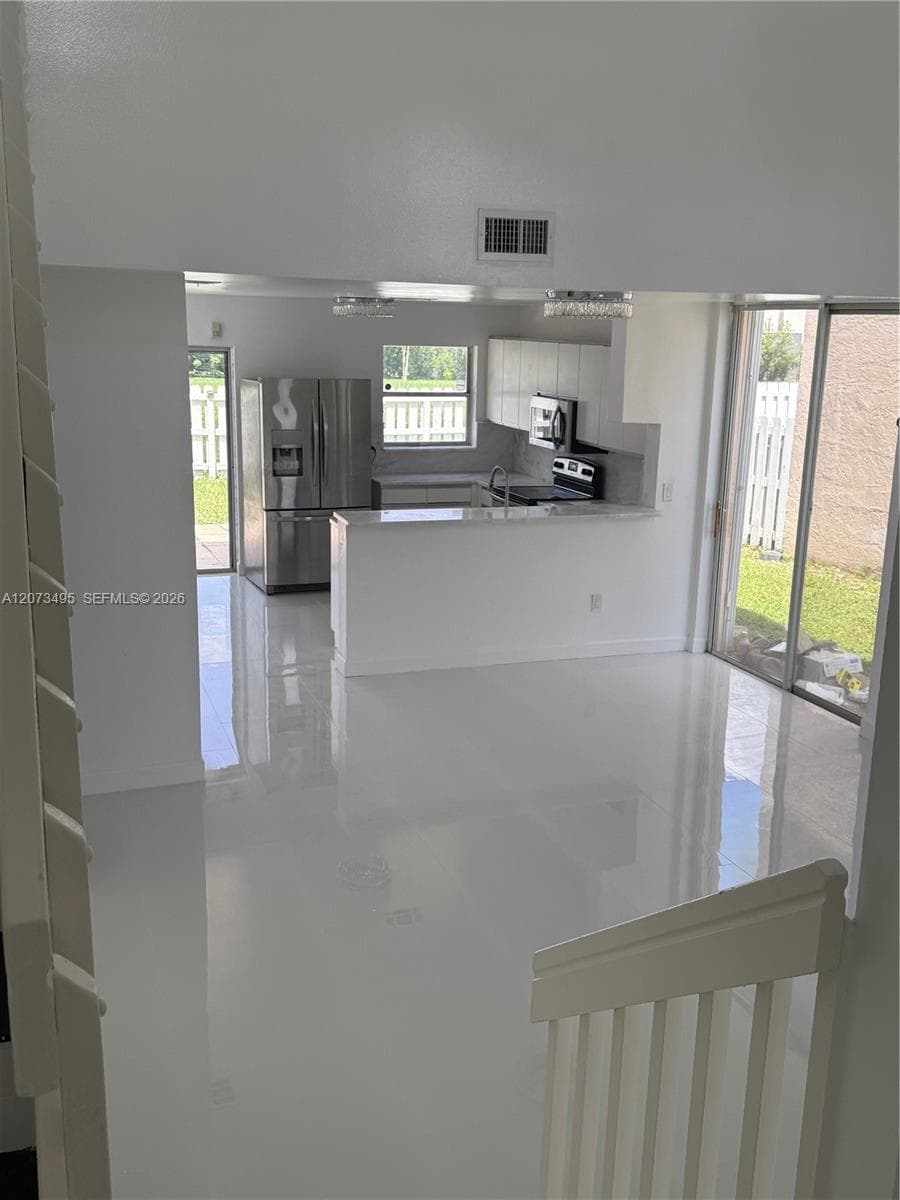 875 NW 99th Ave # 0, Plantation, FL 33324